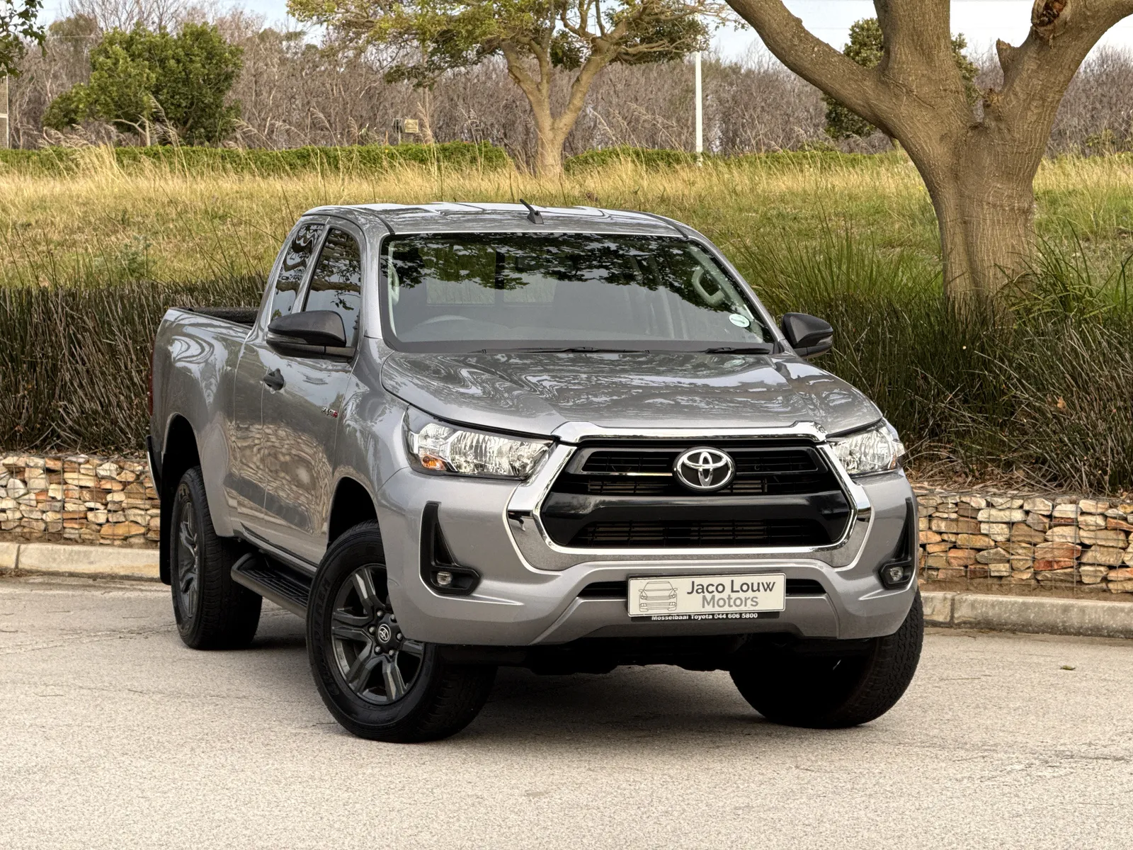 2024 Toyota Hilux 2.4 GD-6 RB Raider A/T P/U E/Cab
