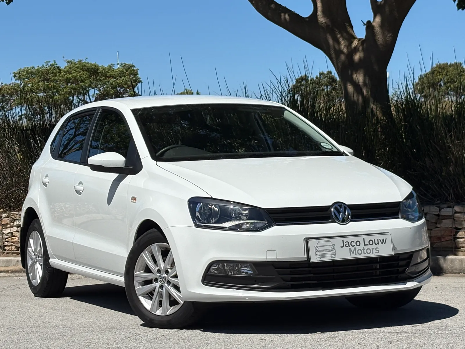 2020 Volkswagen Polo Vivo 1.4 Comfortline (5DR), photo 1 of 45